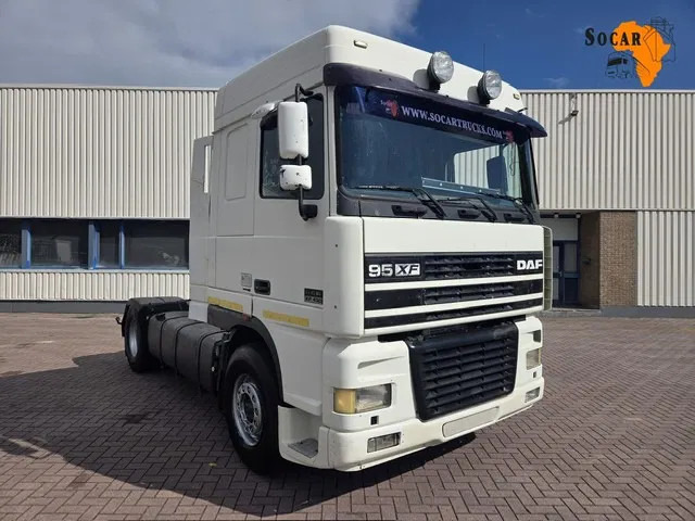 DAF XF 95.430 Manual gear Euro 3 - Sattelzugmaschine: das Bild 1 DAF XF 95.430 Manual gear Euro 3 - Sattelzugmaschine: das Bild 1