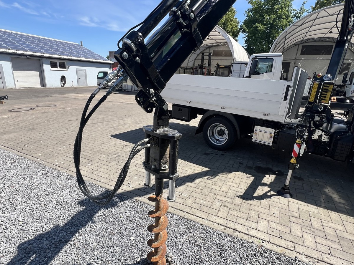 FUSO 3S15 Alu Pritsche 2.80m Ladekran Bohrgerät - Pritsche Transporter: das Bild 3 FUSO 3S15 Alu Pritsche 2.80m Ladekran Bohrgerät - Pritsche Transporter: das Bild 3