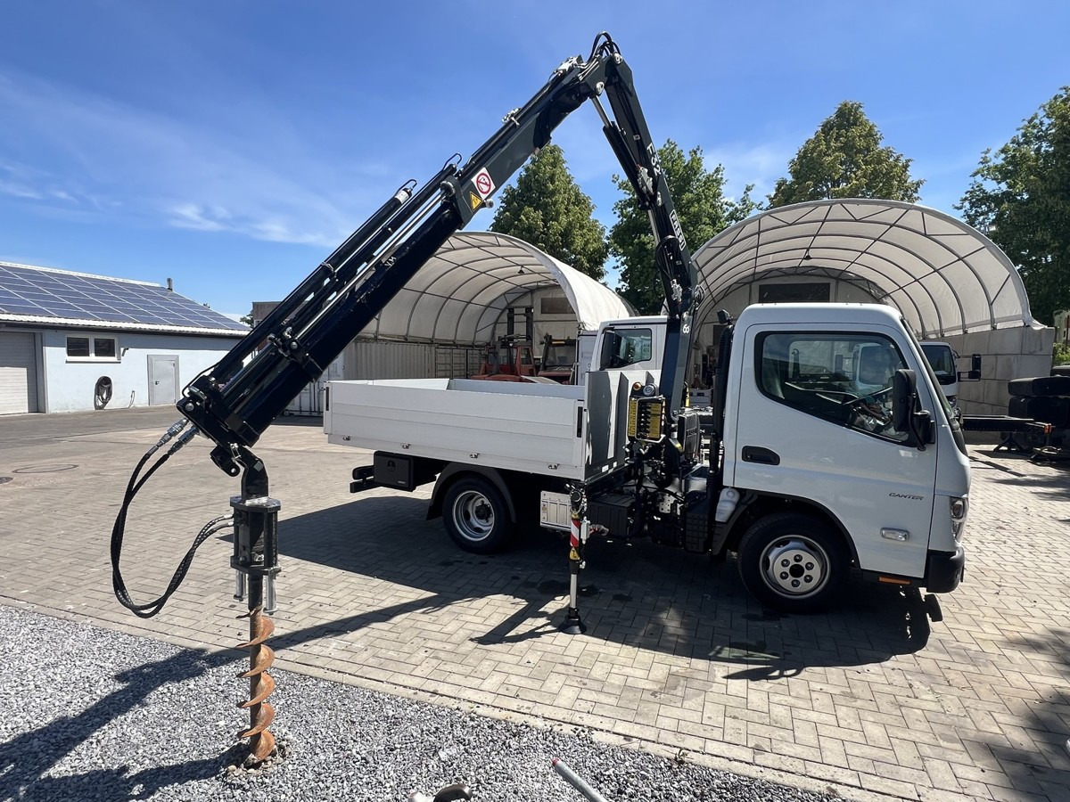 FUSO 3S15 Alu Pritsche 2.80m Ladekran Bohrgerät - Pritsche Transporter: das Bild 1 FUSO 3S15 Alu Pritsche 2.80m Ladekran Bohrgerät - Pritsche Transporter: das Bild 1