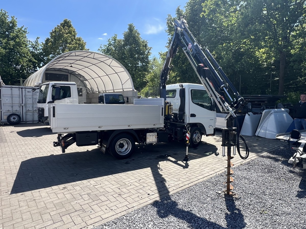 FUSO 3S15 Alu Pritsche 2.80m Ladekran Bohrgerät - Pritsche Transporter: das Bild 2 FUSO 3S15 Alu Pritsche 2.80m Ladekran Bohrgerät - Pritsche Transporter: das Bild 2