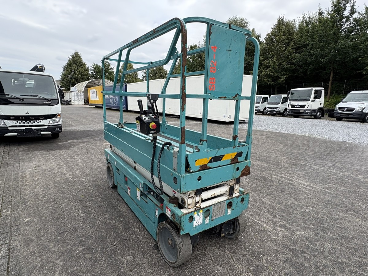 GENIE Haulotte Compact 8 baugleich GS 2032 sofort verf - Scherenbühne: das Bild 4 GENIE Haulotte Compact 8 baugleich GS 2032 sofort verf - Scherenbühne: das Bild 4
