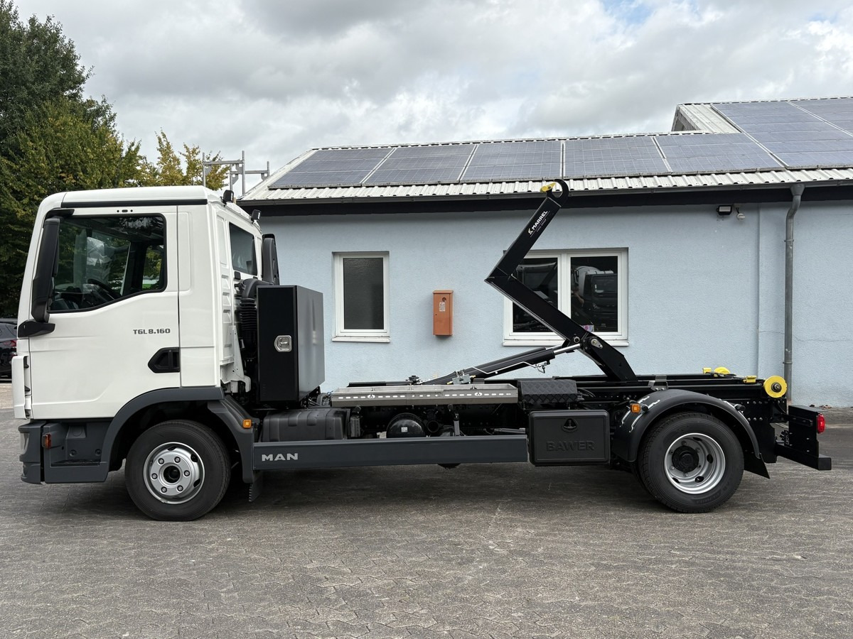 MAN TGL 8.160 BL City Abollkipper Schalter 8.190 - Abrollkipper: das Bild 2 MAN TGL 8.160 BL City Abollkipper Schalter 8.190 - Abrollkipper: das Bild 2