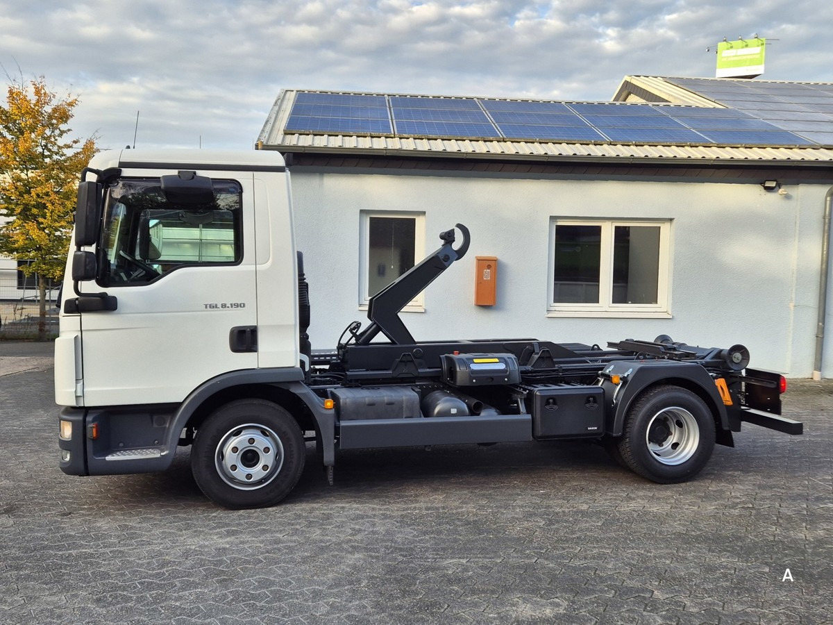 MAN TGL 8.190 BL City Abrollkipper Aut., 2 x AHK sof - Abrollkipper: das Bild 4 MAN TGL 8.190 BL City Abrollkipper Aut., 2 x AHK sof - Abrollkipper: das Bild 4