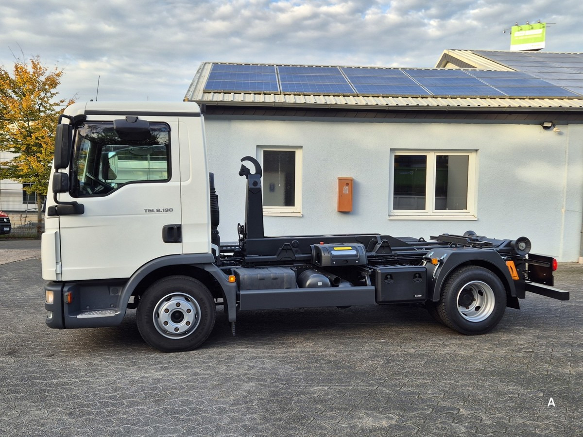 MAN TGL 8.190 BL City Abrollkipper Aut., 2 x AHK sof - Abrollkipper: das Bild 3 MAN TGL 8.190 BL City Abrollkipper Aut., 2 x AHK sof - Abrollkipper: das Bild 3