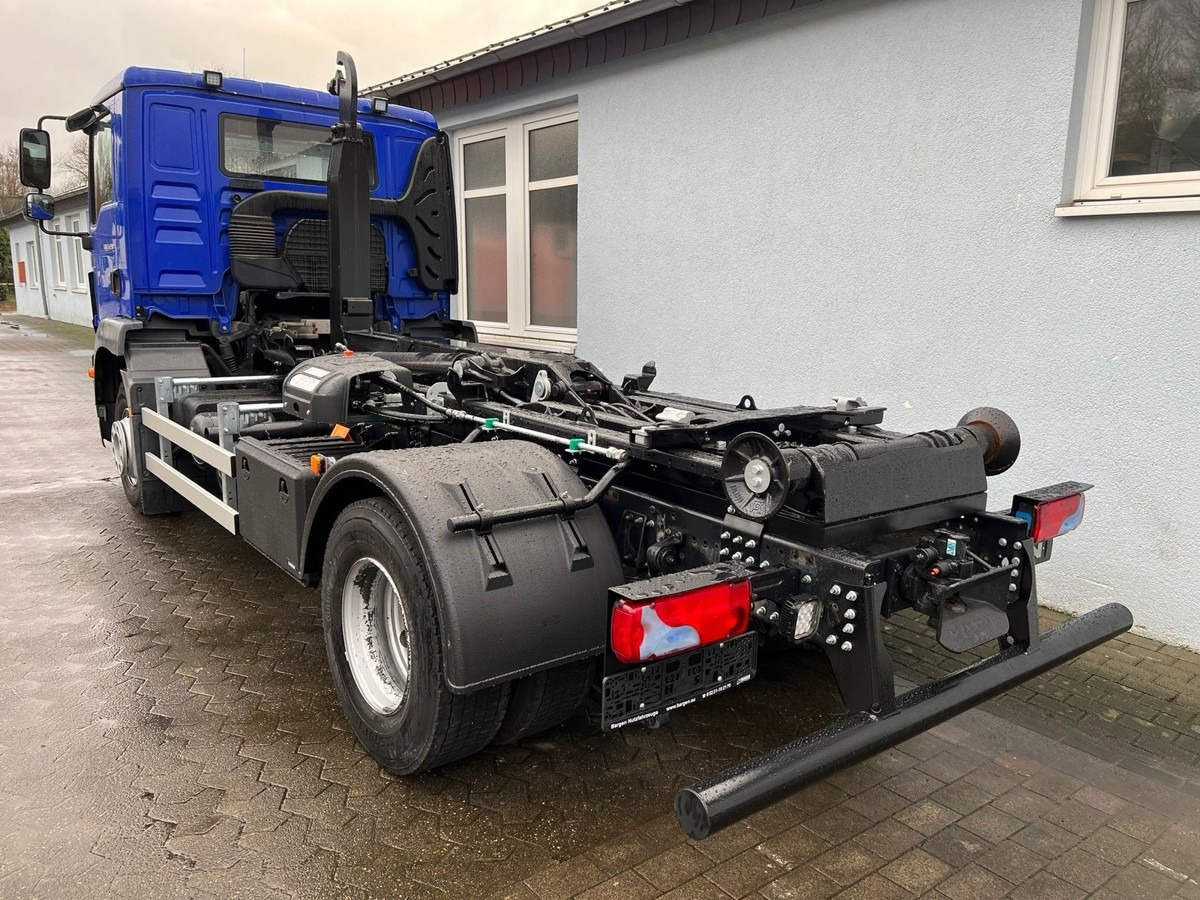 MAN TGM 15.290 BL Aut. Abrollkipper AHK - Abrollkipper: das Bild 3 MAN TGM 15.290 BL Aut. Abrollkipper AHK - Abrollkipper: das Bild 3