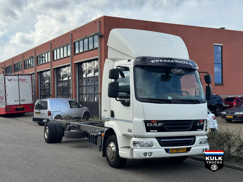 DAF LF 220 -6cilinder- LOW KM!! - Fahrgestell LKW: das Bild 2 DAF LF 220 -6cilinder- LOW KM!! - Fahrgestell LKW: das Bild 2
