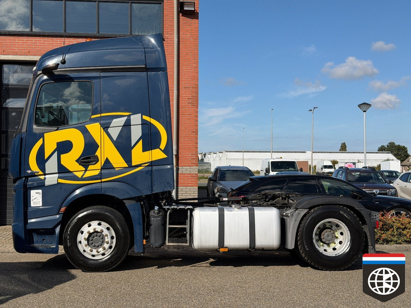 Mercedes-Benz ACTROS 1848 RETARDER / HYDRAULIC / NIGHT A/C / MIRROR CAM / 4 UNITS - Sattelzugmaschine: das Bild 2 Mercedes-Benz ACTROS 1848 RETARDER / HYDRAULIC / NIGHT A/C / MIRROR CAM / 4 UNITS - Sattelzugmaschine: das Bild 2