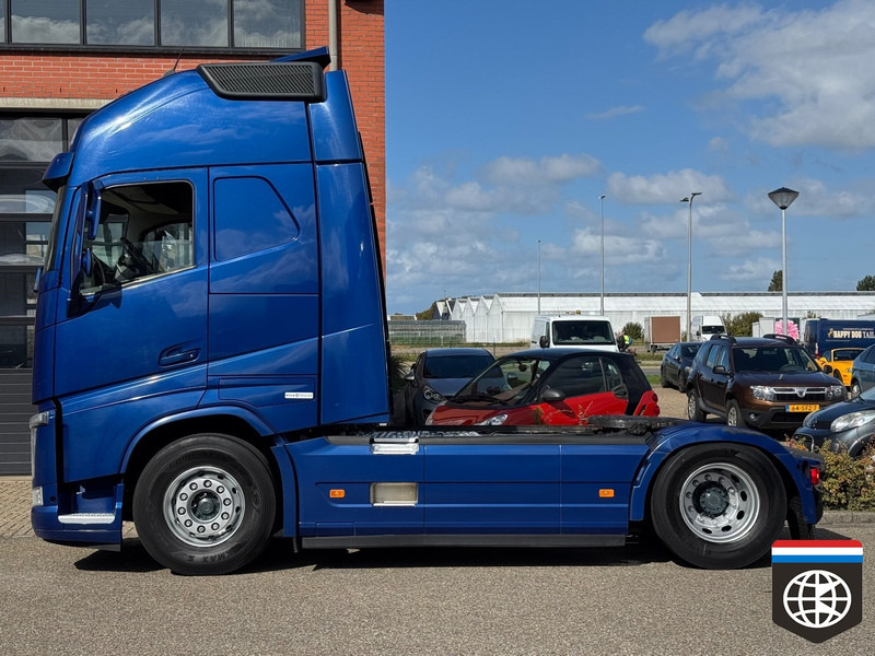 Volvo FH 500 - Globe XL - Ipark - 2x Tank - Sattelzugmaschine: das Bild 2 Volvo FH 500 - Globe XL - Ipark - 2x Tank - Sattelzugmaschine: das Bild 2