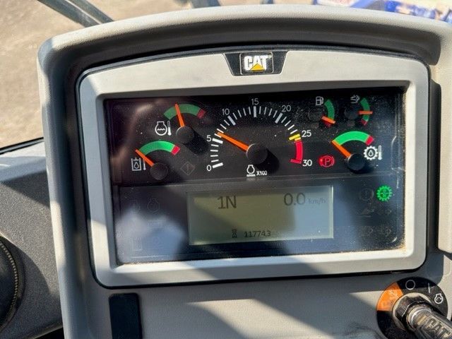 Radlader CAT 966M, Waage, Kamera, ZSA, 4m³ Schaufel: das Bild 13