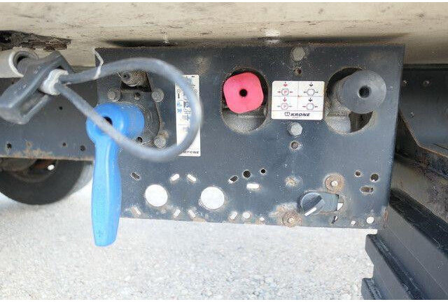 Koffer Auflieger Krone SD, Isoliert, Luft-Lift, BPW, Scheibenbremse: das Bild 8 Koffer Auflieger Krone SD, Isoliert, Luft-Lift, BPW, Scheibenbremse: das Bild 8