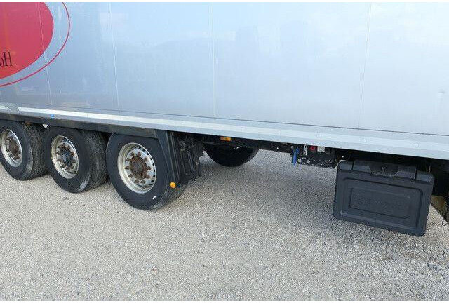 Krone SD, Isoliert, Luft-Lift, BPW, Scheibenbremse - Koffer Auflieger: das Bild 5 Krone SD, Isoliert, Luft-Lift, BPW, Scheibenbremse - Koffer Auflieger: das Bild 5