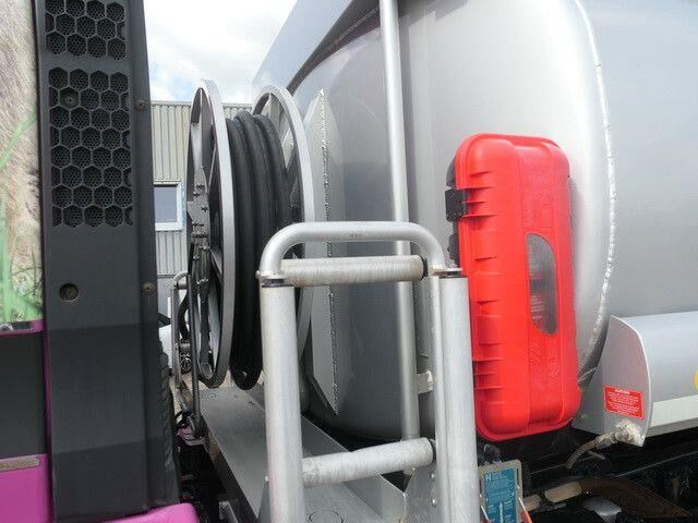 Tankwagen MAN 18.400 TGS BL 4x2, Esterer, 13m³,Sening,Schlauch: das Bild 10 Tankwagen MAN 18.400 TGS BL 4x2, Esterer, 13m³,Sening,Schlauch: das Bild 10