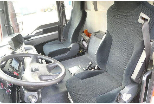 Plane LKW MAN 26.400 TGS LL 6x2, LBW 2.0to., Klima, Navi: das Bild 12 Plane LKW MAN 26.400 TGS LL 6x2, LBW 2.0to., Klima, Navi: das Bild 12