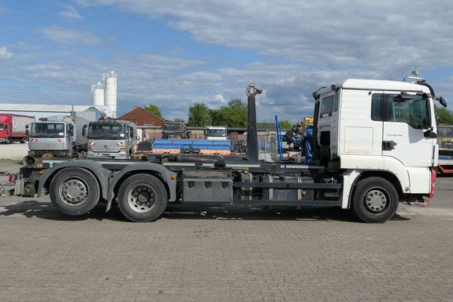 MAN 26.440 TGS, Meiller RK 20.70, Intarder,Lenk-Lift - Abrollkipper: das Bild 2 MAN 26.440 TGS, Meiller RK 20.70, Intarder,Lenk-Lift - Abrollkipper: das Bild 2