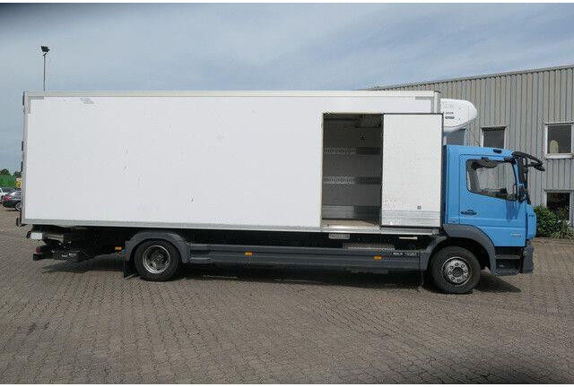 Mercedes-Benz 1323 L Atego, Thermo King T-800R, LBW, Trennwand - Kühlkoffer LKW: das Bild 3 Mercedes-Benz 1323 L Atego, Thermo King T-800R, LBW, Trennwand - Kühlkoffer LKW: das Bild 3