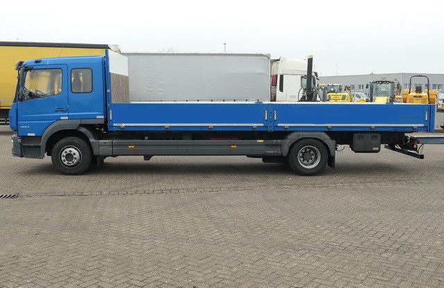 Mercedes-Benz 1324 L Atego, 6-Sitze, Verzinkt, 7.300mm lang - Pritsche LKW: das Bild 2 Mercedes-Benz 1324 L Atego, 6-Sitze, Verzinkt, 7.300mm lang - Pritsche LKW: das Bild 2