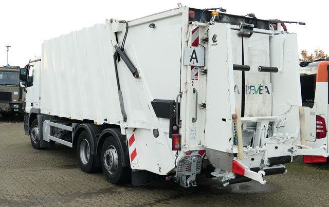 Mercedes-Benz 2532 L Actros 6x2, Faun, Variopress, Zöller, AC - Müllwagen: das Bild 2 Mercedes-Benz 2532 L Actros 6x2, Faun, Variopress, Zöller, AC - Müllwagen: das Bild 2