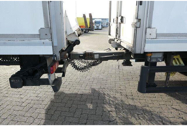 Mercedes-Benz 2543 L Antos 6x2, 37 Paletten, Kompl. Zug, TOP - Kühlkoffer LKW: das Bild 5 Mercedes-Benz 2543 L Antos 6x2, 37 Paletten, Kompl. Zug, TOP - Kühlkoffer LKW: das Bild 5