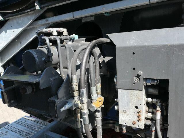 Mercedes-Benz 2548 L Arocs HAD 6x4, Asphalt, Bitumen, Fliegl - Asphalttechnik: das Bild 5 Mercedes-Benz 2548 L Arocs HAD 6x4, Asphalt, Bitumen, Fliegl - Asphalttechnik: das Bild 5