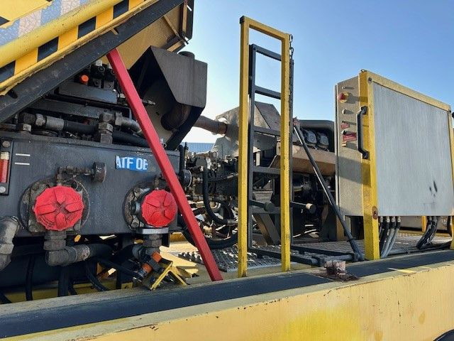 Schmidt CJS 914 Super, Kehrmaschine, Mercedes Motor - Kehrmaschine: das Bild 4 Schmidt CJS 914 Super, Kehrmaschine, Mercedes Motor - Kehrmaschine: das Bild 4