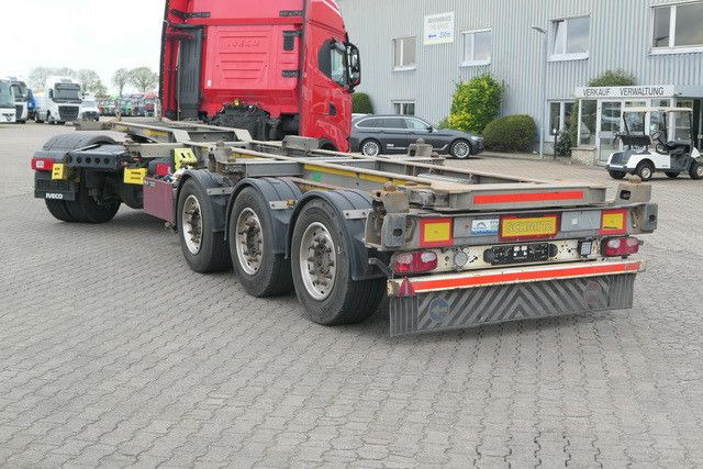 Schmitz Cargobull SCF 24 SLIDER, 2x20/1x30/1x40/1x45 Fuß Container - Container/ Wechselfahrgestell Auflieger: das Bild 2 Schmitz Cargobull SCF 24 SLIDER, 2x20/1x30/1x40/1x45 Fuß Container - Container/ Wechselfahrgestell Auflieger: das Bild 2