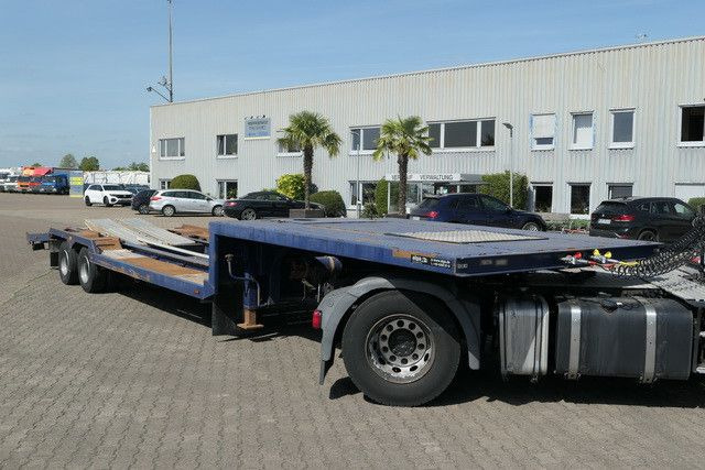 Tang, 2-Achs, Rampen, SAF, Tiefbett 8,5mtr. - Tieflader Auflieger: das Bild 3 Tang, 2-Achs, Rampen, SAF, Tiefbett 8,5mtr. - Tieflader Auflieger: das Bild 3