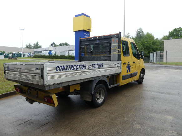 Camionnette plateau double cabine Renault Master DCI150 (2012-171.164 km-VIN:VF1MBH6F346533282) - Pritsche Transporter, Transporter mit Doppelkabine: das Bild 4 Camionnette plateau double cabine Renault Master DCI150 (2012-171.164 km-VIN:VF1MBH6F346533282) - Pritsche Transporter, Transporter mit Doppelkabine: das Bild 4