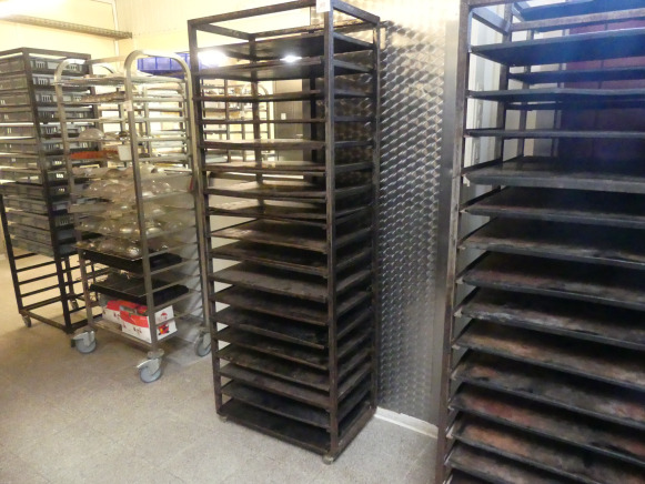 Chariot de four avec platine 60x40 cm (4 bords) - Bäckereimaschine: das Bild 2 Chariot de four avec platine 60x40 cm (4 bords) - Bäckereimaschine: das Bild 2