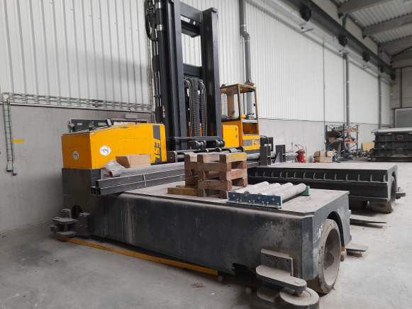 Chariot multidirectionnel Combilift ESL 14055 - Vierwegstapler: das Bild 2 Chariot multidirectionnel Combilift ESL 14055 - Vierwegstapler: das Bild 2