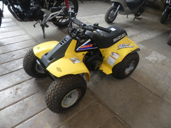 Quad enfant thermique Suzuki Quad Runner - Quad: das Bild 1 Quad enfant thermique Suzuki Quad Runner - Quad: das Bild 1