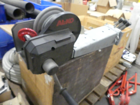 Treuil manuel Alko 901 plus - Seilwinde für Forstmaschine: das Bild 1 Treuil manuel Alko 901 plus - Seilwinde für Forstmaschine: das Bild 1