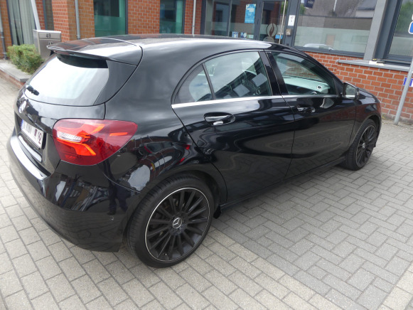 Voiture Mercedes-Benz A 180 (2018-99.600 km-VIN:WDD1760121J776850) - PKW: das Bild 3 Voiture Mercedes-Benz A 180 (2018-99.600 km-VIN:WDD1760121J776850) - PKW: das Bild 3