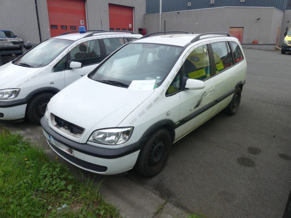 Voiture Opel ZAFIRA (2004-179.238 km) - PKW: das Bild 1 Voiture Opel ZAFIRA (2004-179.238 km) - PKW: das Bild 1