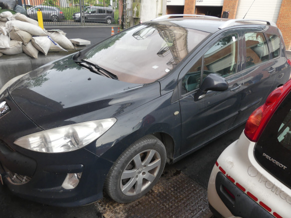 Voiture Peugeot 308 (2010-194.623 km) - PKW: das Bild 1 Voiture Peugeot 308 (2010-194.623 km) - PKW: das Bild 1