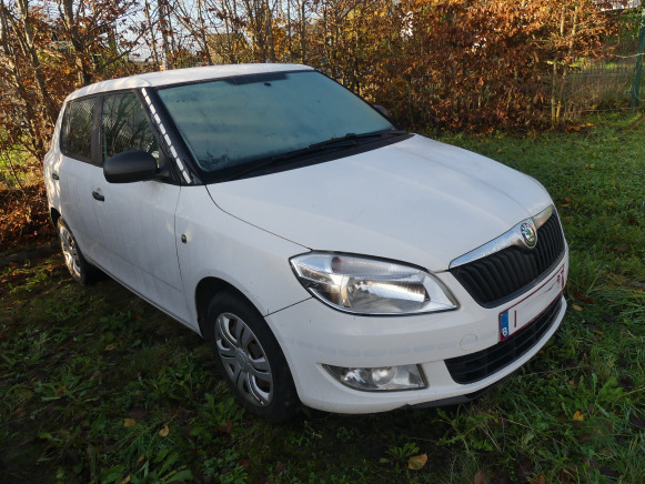 Voiture Skoda Fabia (2011-142449km-VIN:TMBEN65J1B3190467) - PKW: das Bild 5 Voiture Skoda Fabia (2011-142449km-VIN:TMBEN65J1B3190467) - PKW: das Bild 5