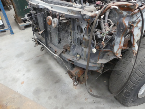 Voiture (pour pièces) Toyota Land Cruiser (J12) - PKW: das Bild 3 Voiture (pour pièces) Toyota Land Cruiser (J12) - PKW: das Bild 3