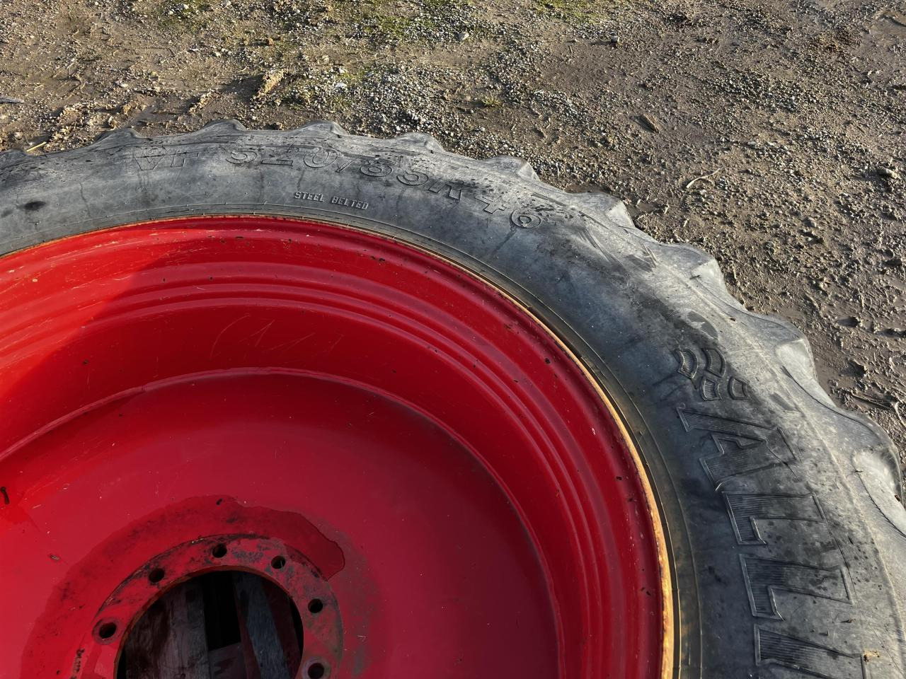 Alliance 520/85R46 VF - Reifen für Landmaschine: das Bild 4 Alliance 520/85R46 VF - Reifen für Landmaschine: das Bild 4