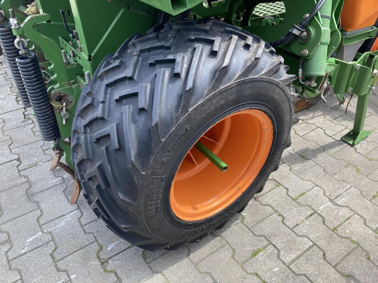 Amazone ED602K - Einzelkornsämaschine: das Bild 2 Amazone ED602K - Einzelkornsämaschine: das Bild 2