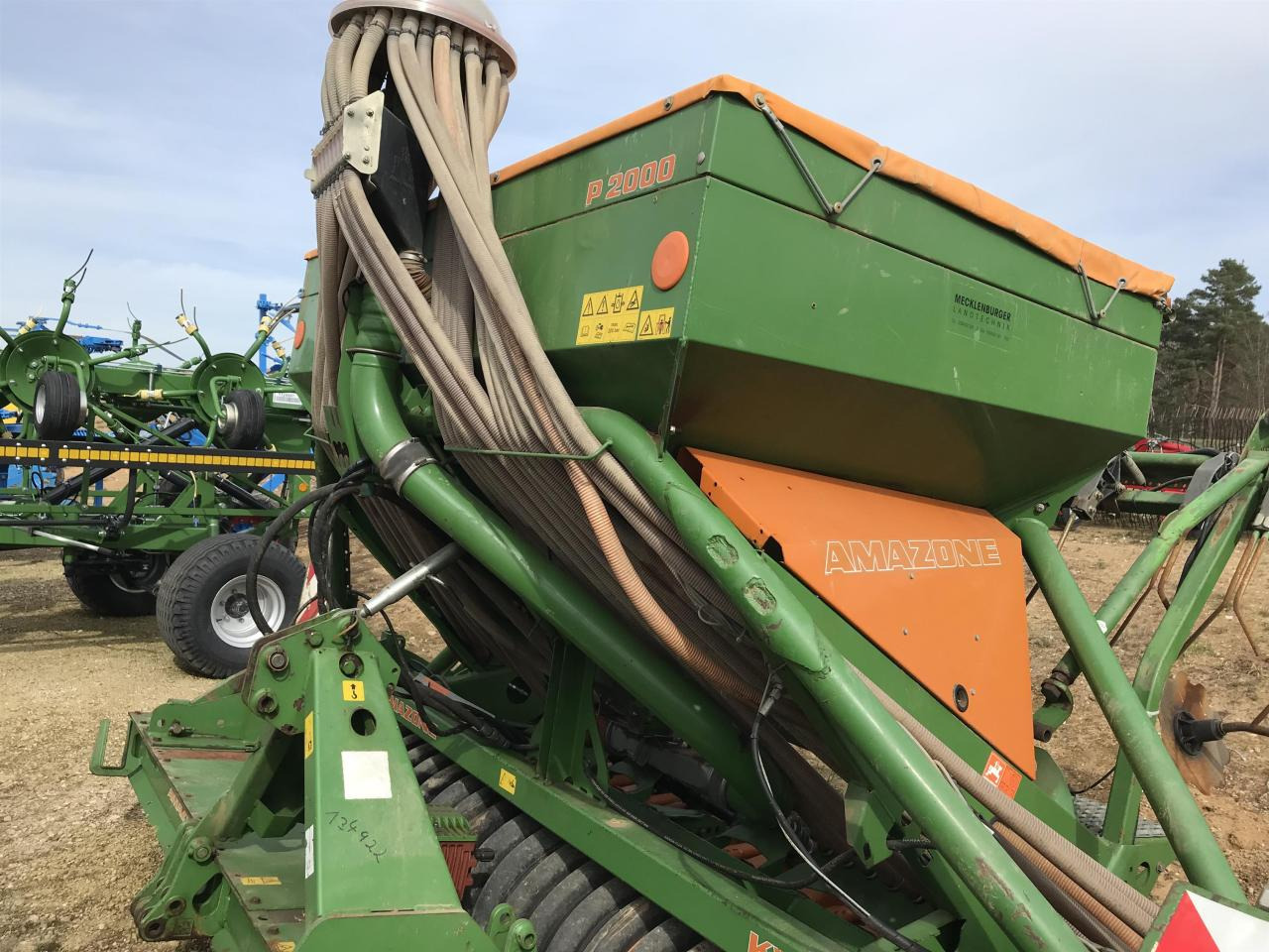 Amazone P2000 + KG4000 - Sämaschine: das Bild 2 Amazone P2000 + KG4000 - Sämaschine: das Bild 2
