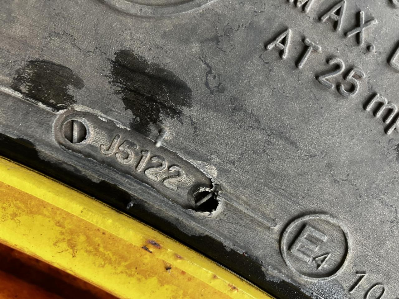 BKT 270/95R32 - Reifen für Landmaschine: das Bild 2 BKT 270/95R32 - Reifen für Landmaschine: das Bild 2