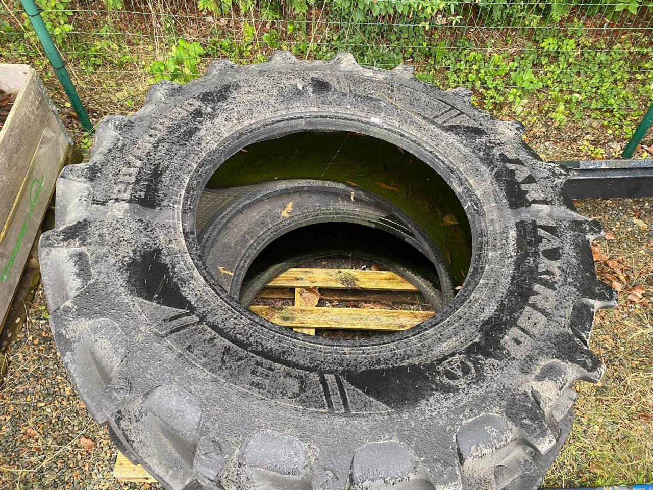 CEAT 420/90R30 - Reifen für Landmaschine: das Bild 3 CEAT 420/90R30 - Reifen für Landmaschine: das Bild 3