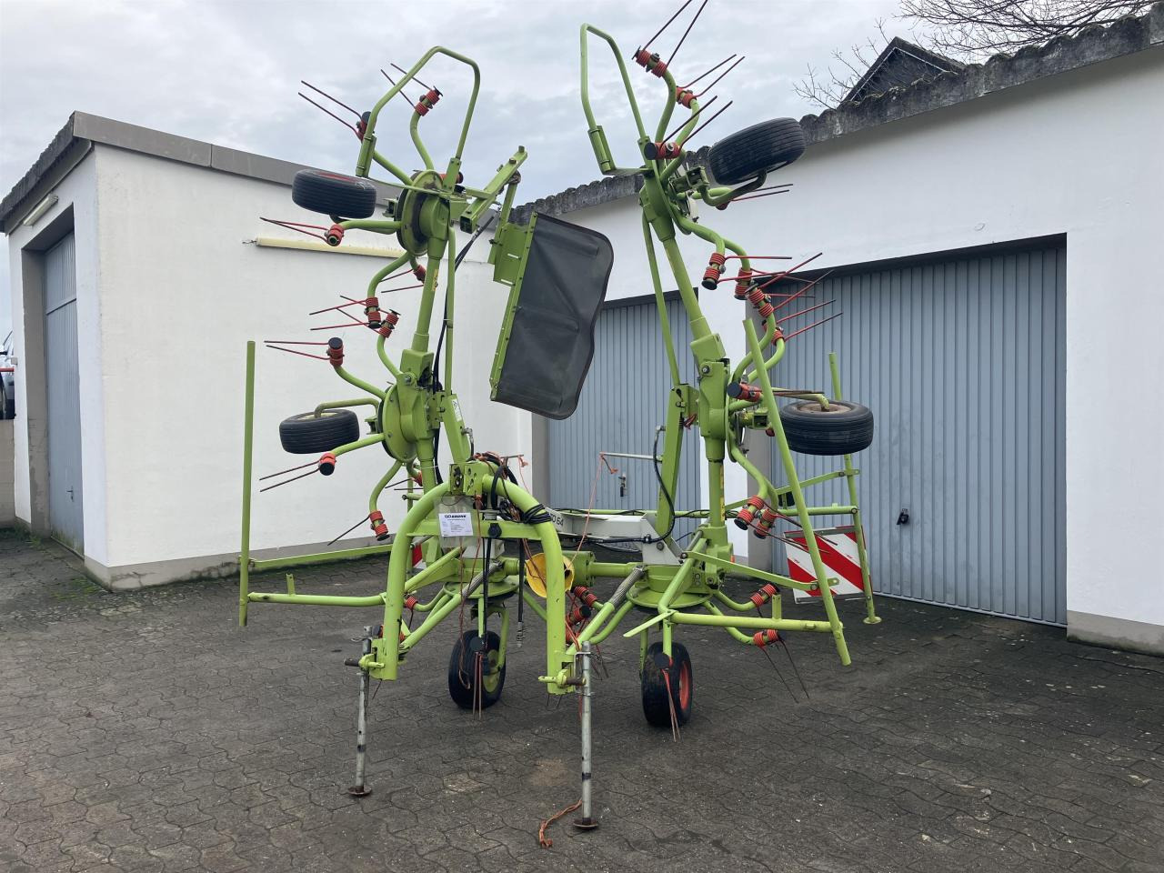 CLAAS Volto 64 - Heuwender/ Wenderechen: das Bild 1 CLAAS Volto 64 - Heuwender/ Wenderechen: das Bild 1