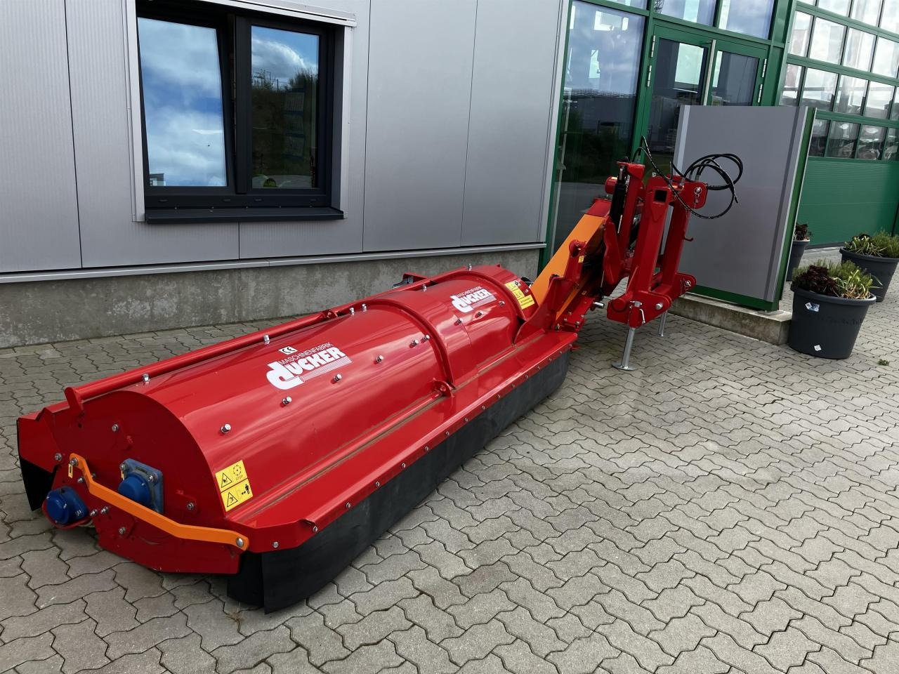 Dücker USM-26 VR4 - Schlegelmäher: das Bild 1 Dücker USM-26 VR4 - Schlegelmäher: das Bild 1