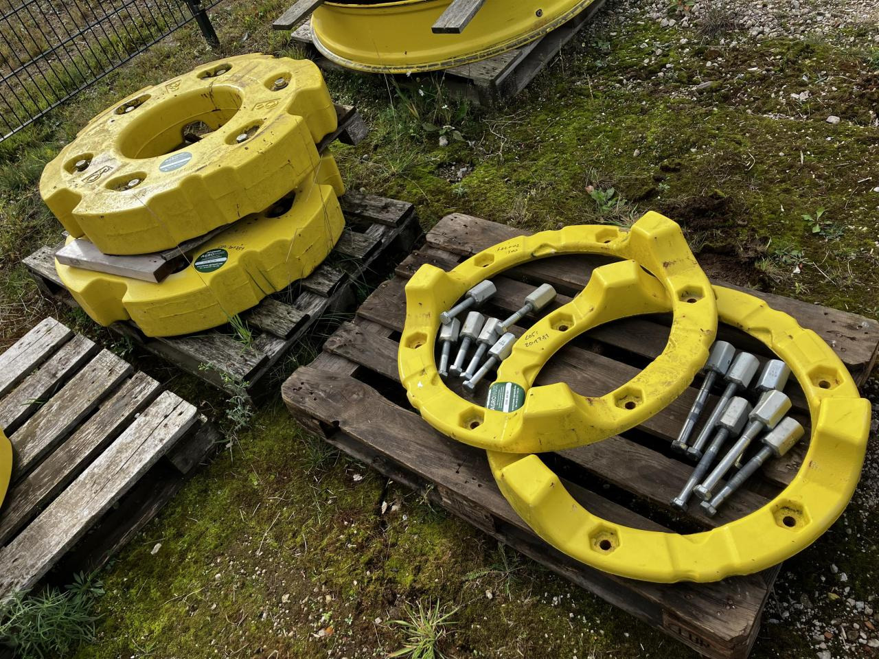 John Deere 70 kg + 530 kg - Ersatzteile für Landmaschine: das Bild 1 John Deere 70 kg + 530 kg - Ersatzteile für Landmaschine: das Bild 1