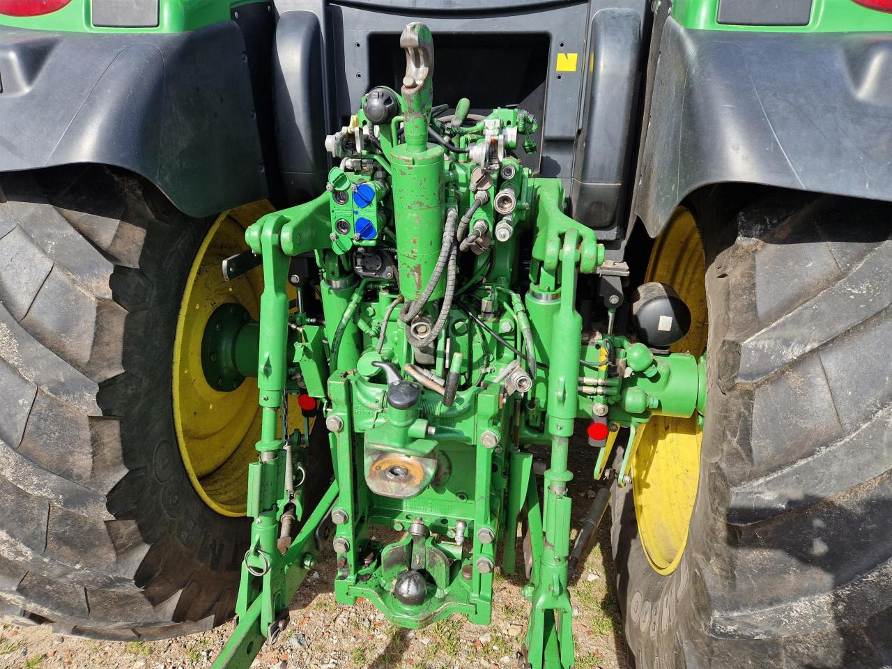 John Deere 6140R - Traktor: das Bild 4 John Deere 6140R - Traktor: das Bild 4