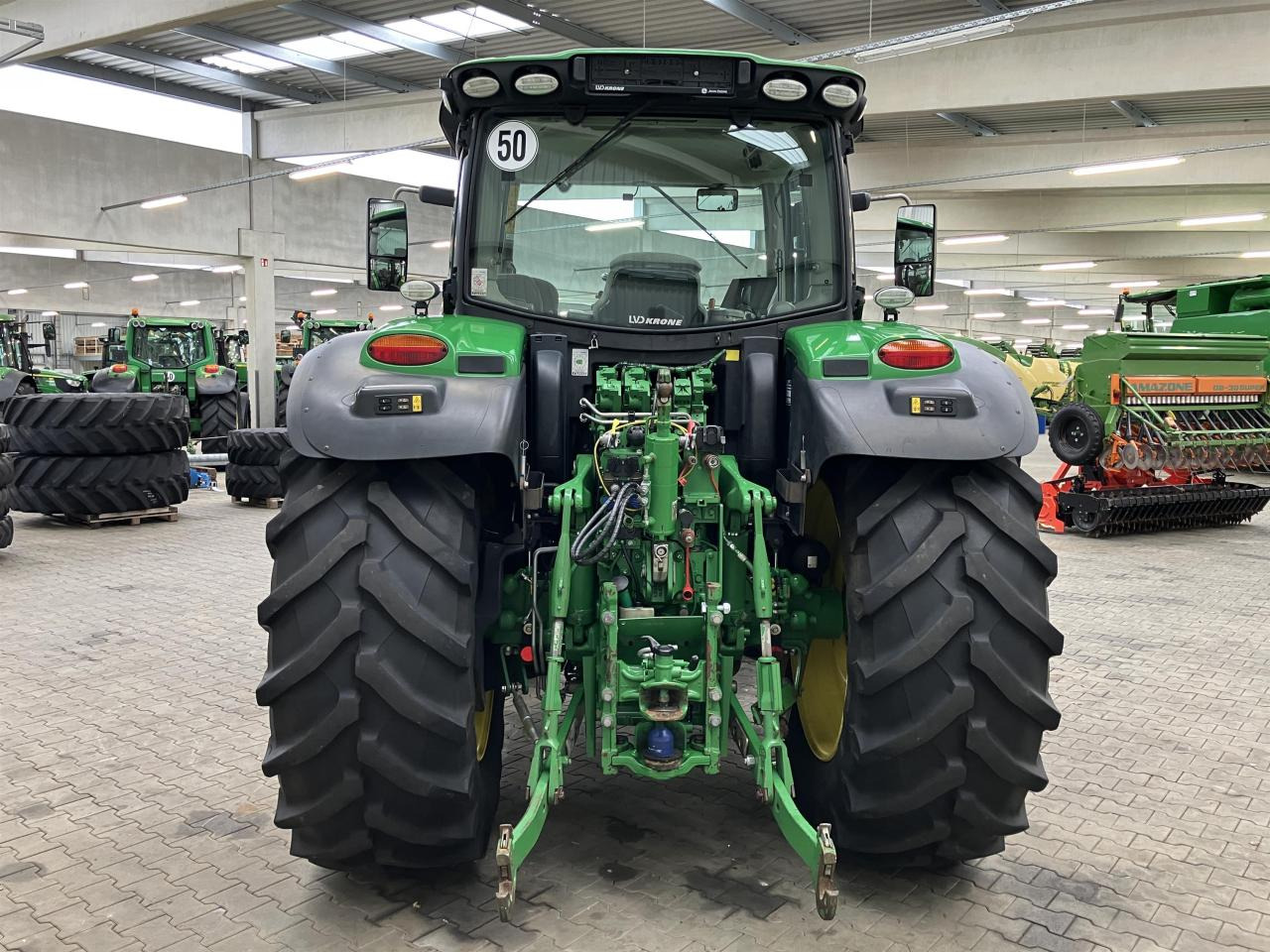 John Deere 6145R - Traktor: das Bild 5 John Deere 6145R - Traktor: das Bild 5
