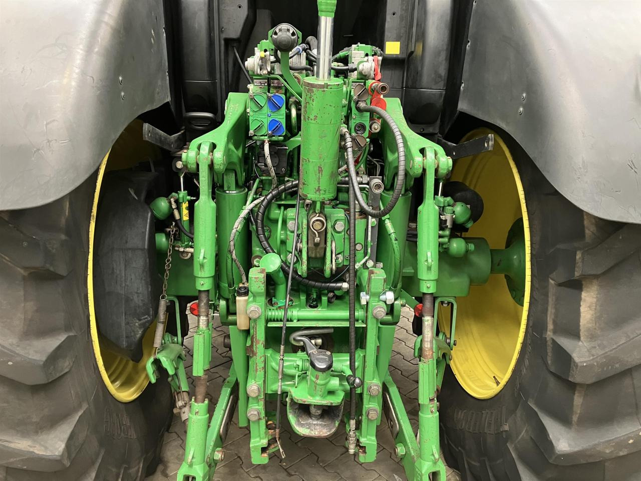 John Deere 6170R – Leasing John Deere 6170R: das Bild 6 John Deere 6170R – Leasing John Deere 6170R: das Bild 6