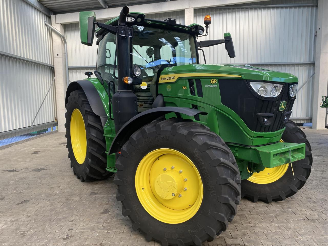 John Deere 6R 155 - Traktor: das Bild 3 John Deere 6R 155 - Traktor: das Bild 3