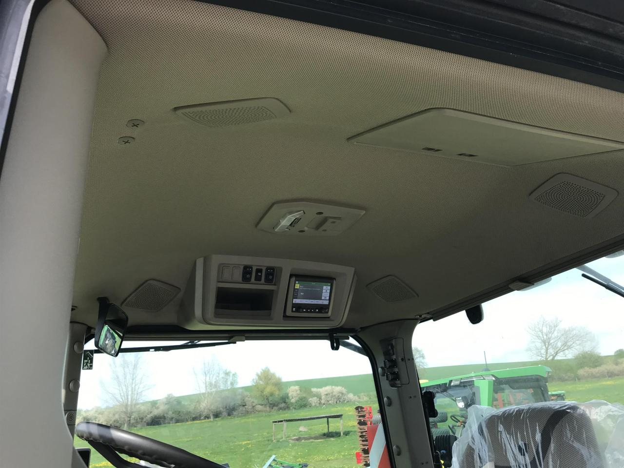 Traktor John Deere 7R 310: das Bild 8