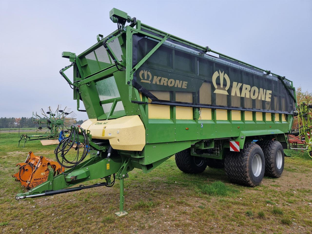 Krone GX 440 - Landwirtschaftlicher Kipper: das Bild 2 Krone GX 440 - Landwirtschaftlicher Kipper: das Bild 2
